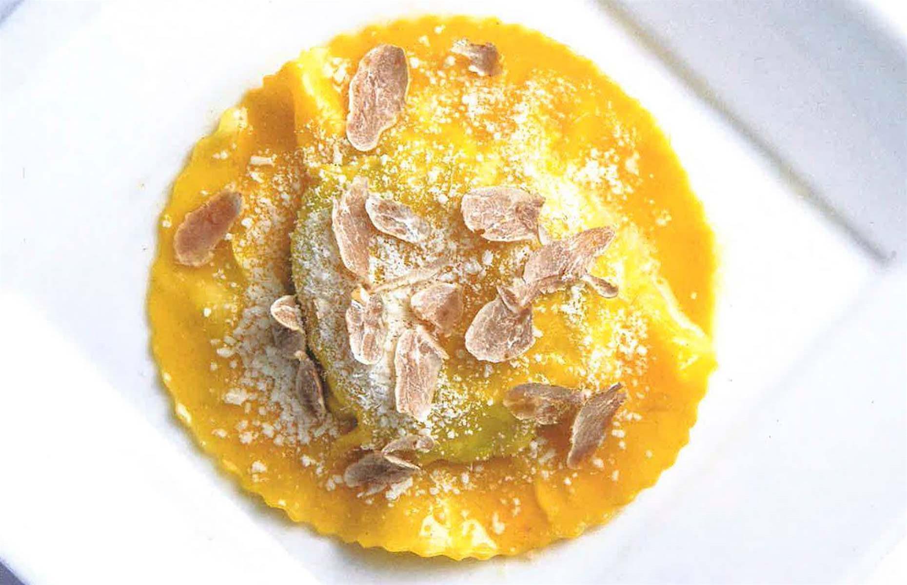 Wisconsin: uovo in raviolo, Ristorante Bartolotta, Wauwatosa