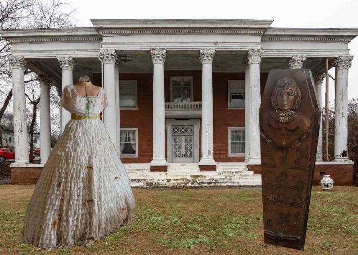 Uncover the most fascinating finds discovered in abandoned homes