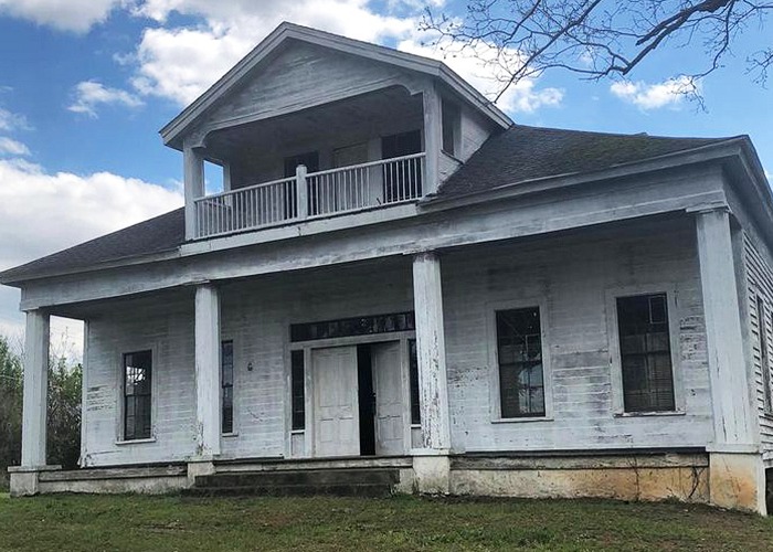 Uncover the dark secrets of this abandoned Masonic lodge