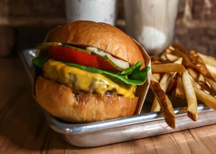 The best classic burgers in every US state, ranked