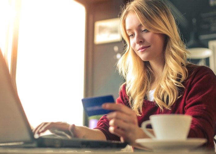 20 Online Shopping Hacks Americans Are Using To Save A Fortune