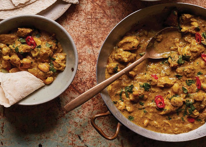 Chicken, coconut and pineapple curry recipe