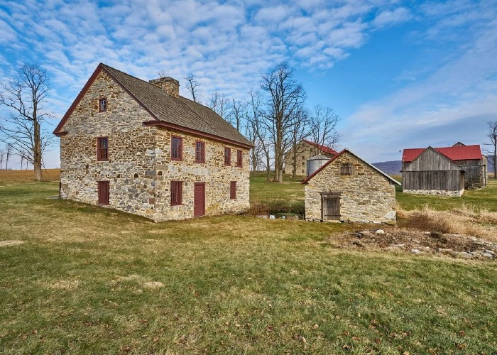 Abandoned farms for sale with plenty of promise | loveproperty.com