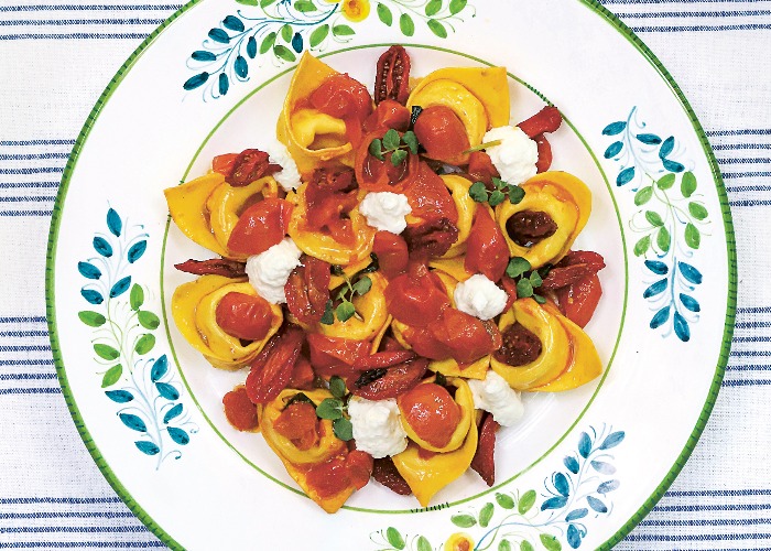 Tortellini with burrata and tomatoes recipe