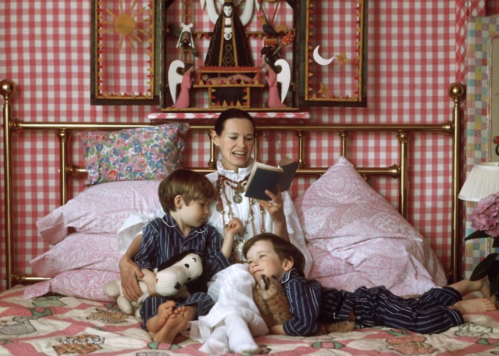 Rare intimate photos of the world's richest people at home