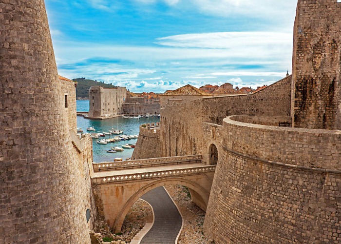 We've Ranked The Most Breathtaking Walled Cities In The World