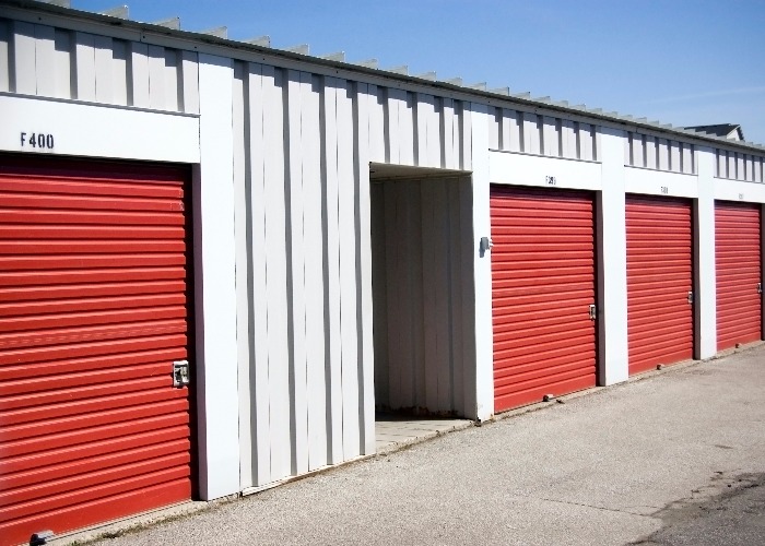London garage sells for £466,000 