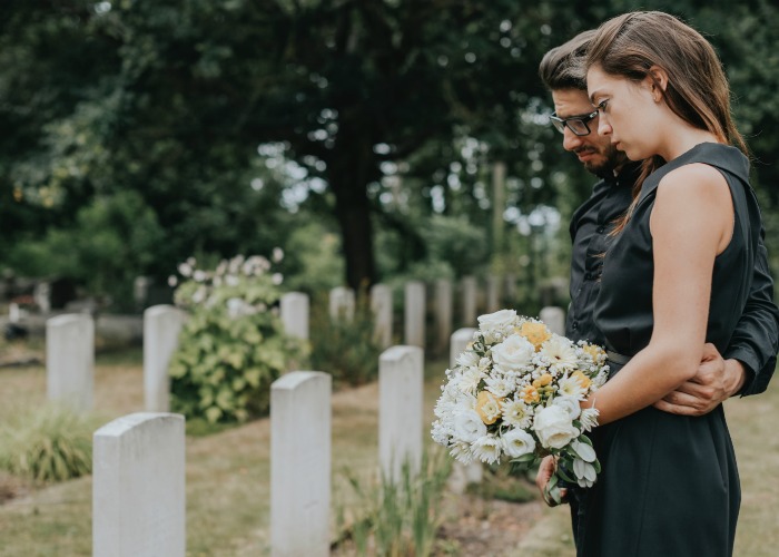 The secrets funeral directors won't tell you | lovemoney.com