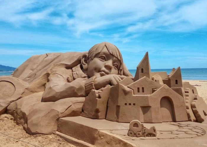 31 beautiful sand sculptures from around the world
