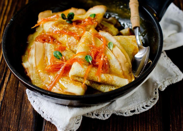 Popular Restaurant Dishes In The Decade You Were Born