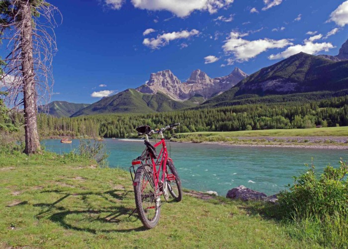 Canada's most beautiful cycling routes, ranked