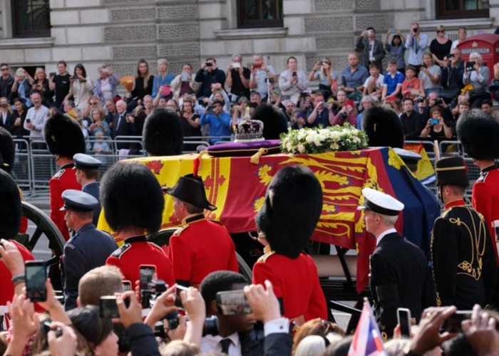 The 12 most EXPENSIVE funerals around the world, ranked