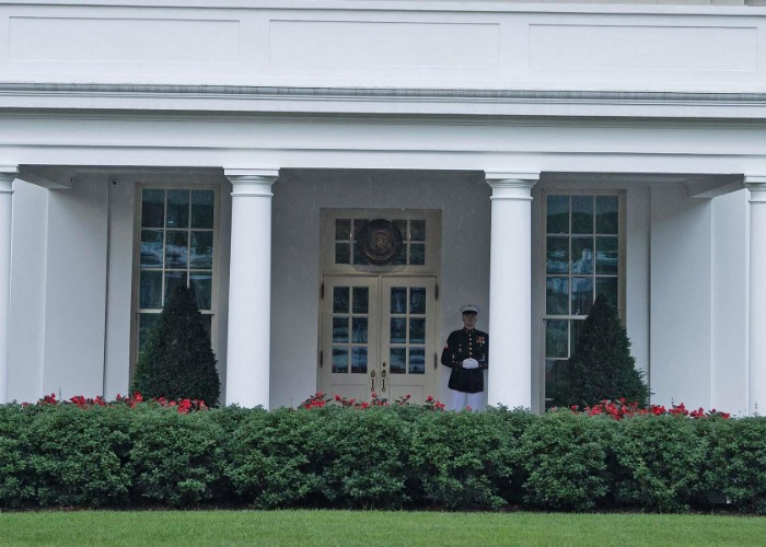 Secret Service Investigates White House Cocaine Mystery