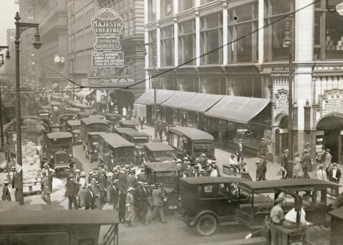 The fascinating history of Chicago | loveexploring.com