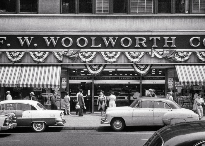 13 beloved stores that had sadly disappeared from our streets