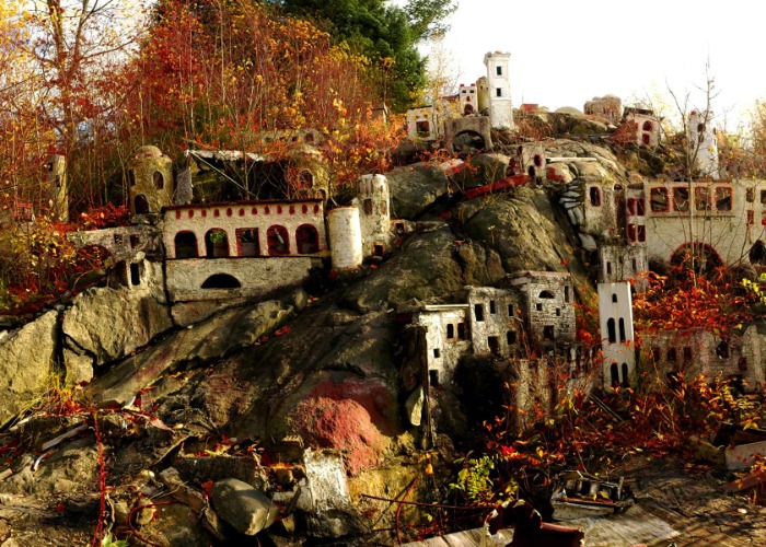 America's Strangest Abandoned Attractions: How Many Have You Seen?
