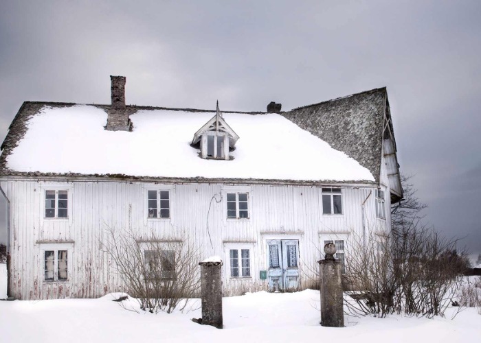 Secrets of the abandoned Arctic Circle house frozen in time