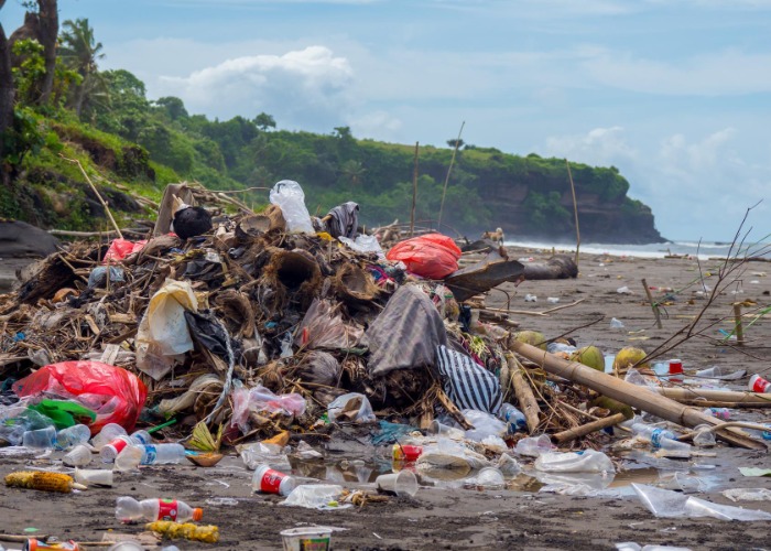 18 Popular Tourist Destinations Being DESTROYED By Rubbish