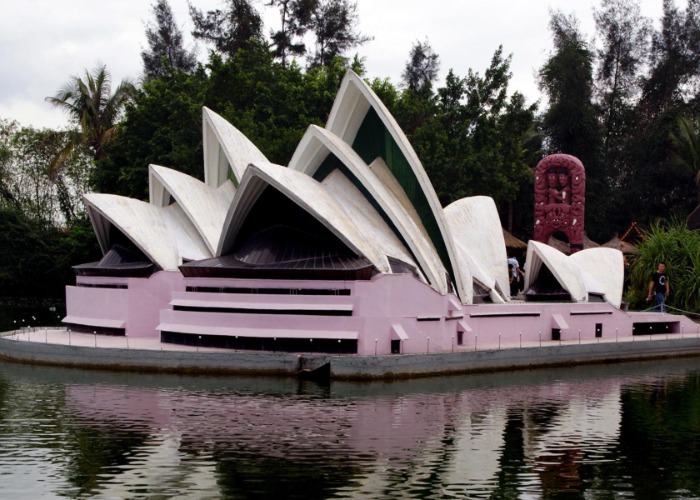 Famous world attractions that have been relocated or replicated