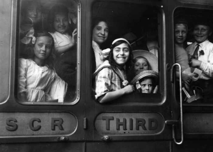 Incredible photos that show the golden age of train travel
