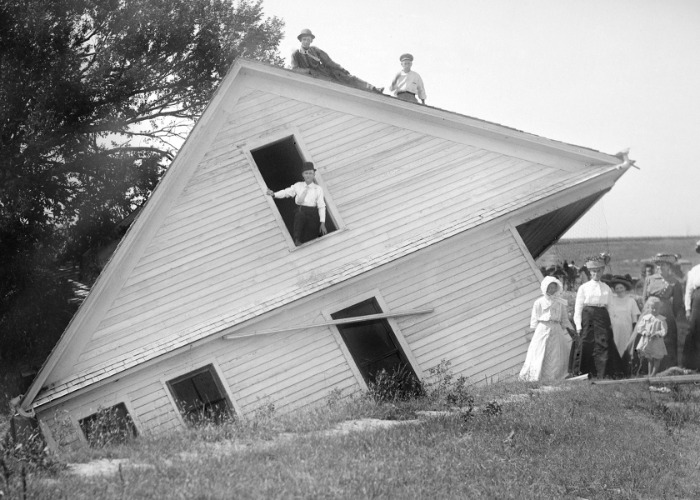 21 Homes Destroyed By Mother Nature, In Devastating Images