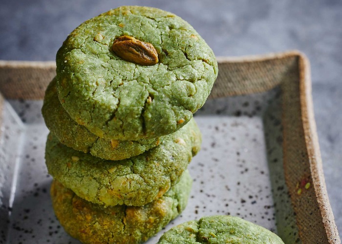 Green tea and pistachio cookies recipe