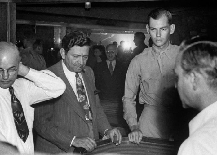 5 gamblers who blew an incredible fortune