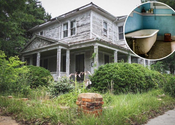 Travel Back In Time With This 1970s Home, Frozen In Time