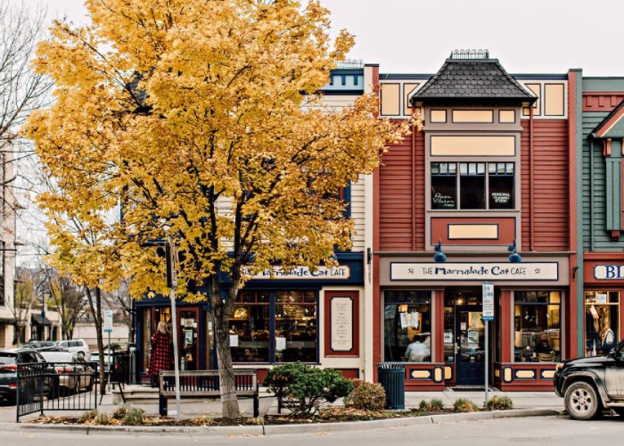 Cool Canadian Neighbourhoods You'll Want To Hang Out In
