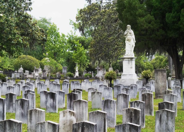 Why Savannah Is The Spookiest City In The USA