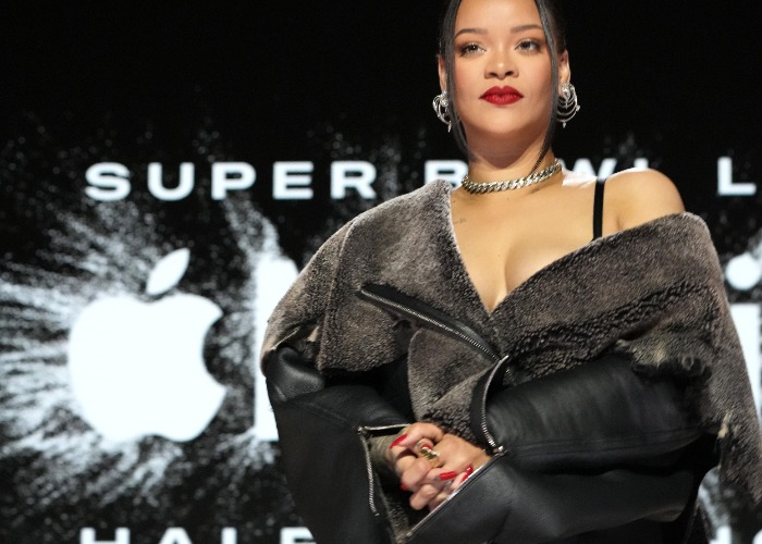 Dr. Dre offers Rihanna advice for Super Bowl halftime show - Los Angeles  Times