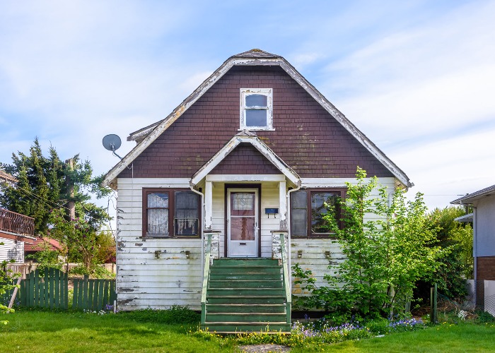This is how property experts say you should flip a home