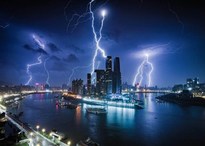 The world's incredible weather events in beautiful photos