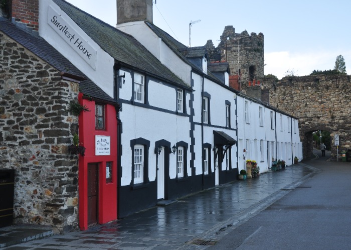 Why is the tiniest house in Britain causing OUTRAGE? 