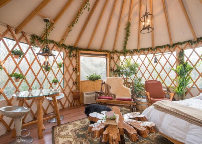 25 Tremendous Treehouse Homes In America That You Can Actually Stay In