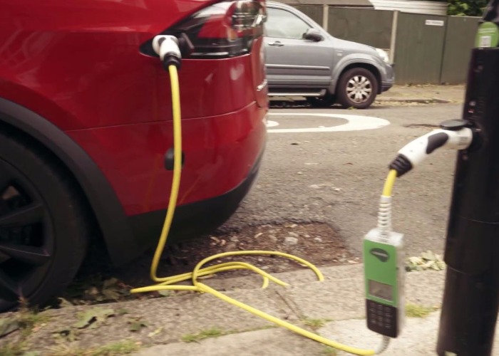 Ubitricity: turning street lamps into electric car chargers