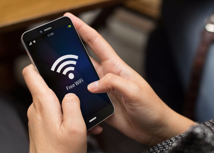 Public Wi-Fi: protect your personal information in hacking hotspots like coffee shops, airports and hotels