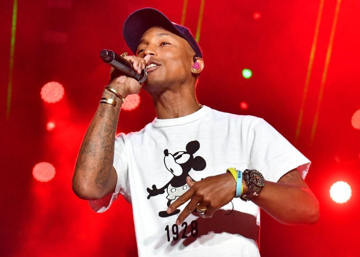 19 music stars who earned fortunes writing hits for other artists