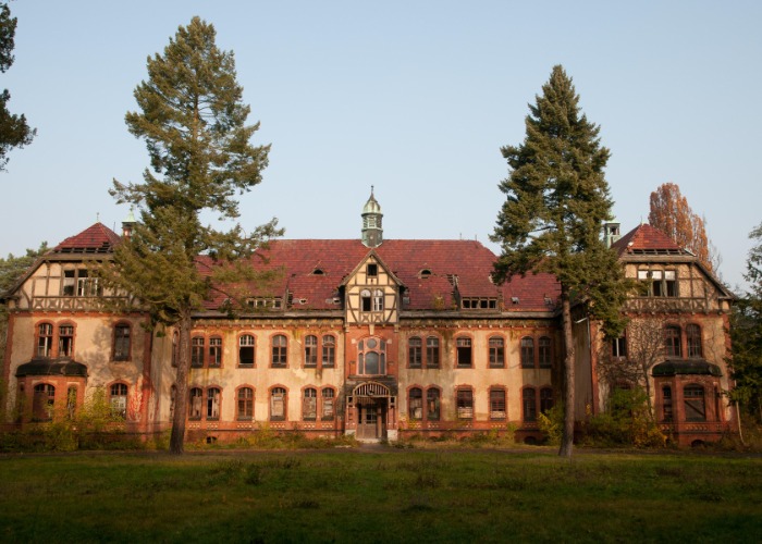 Are these the world's spookiest abandoned buildings?