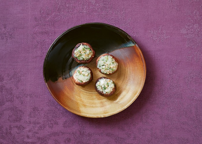 Grilled shiitake mushrooms with grated daikon recipe