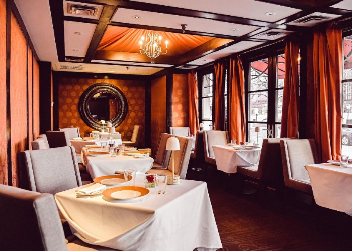 The best spots for a romantic dinner in every US state