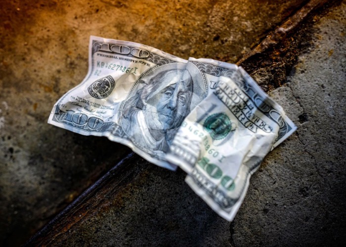 How Real Are The Threats To The US Dollar?