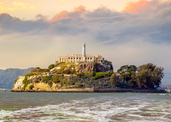 Uncover The Hidden Secrets Of America's Favorite Tourist Attractions