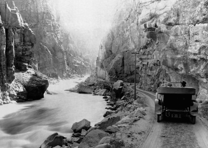 Fascinating photos of Yellowstone through the years