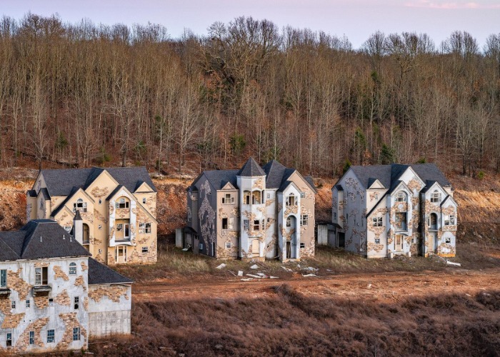 12 moderne Geisterstädte, die jetzt zu gruseligen Ruinen verfallen