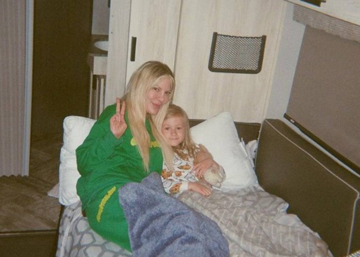 Tori Spelling's new money troubles as she trades mansion for motorhome