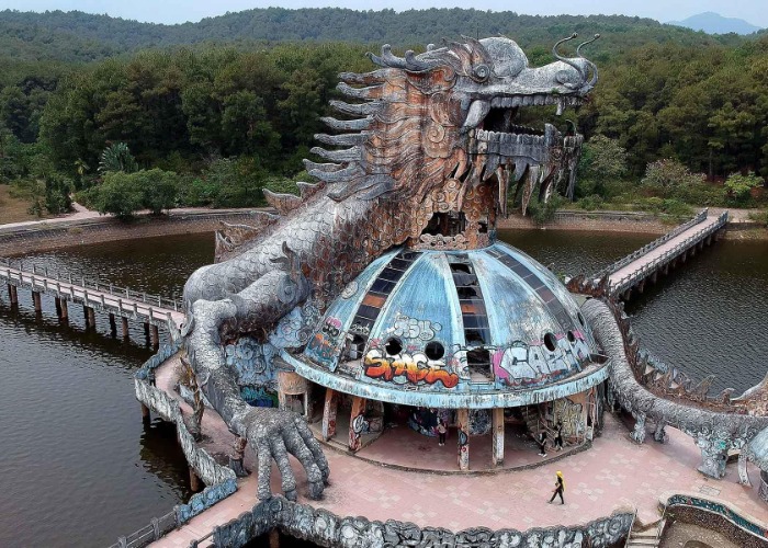 The strange stories of the world's abandoned amusement parks