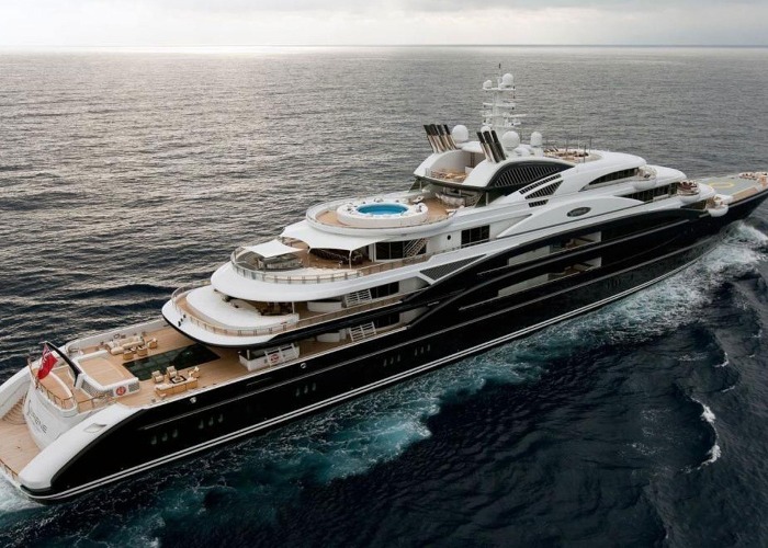 Travel Secrets of the World's Richest People Exposed