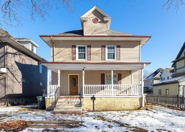 Historic houses for sale that cost less than 100,000