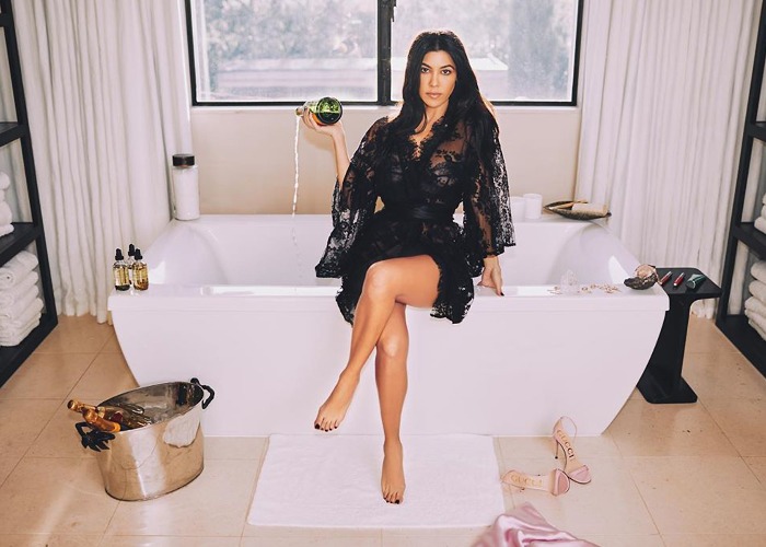 8 Reasons Why Kourtney Kardashian Is The Most Stylish Home